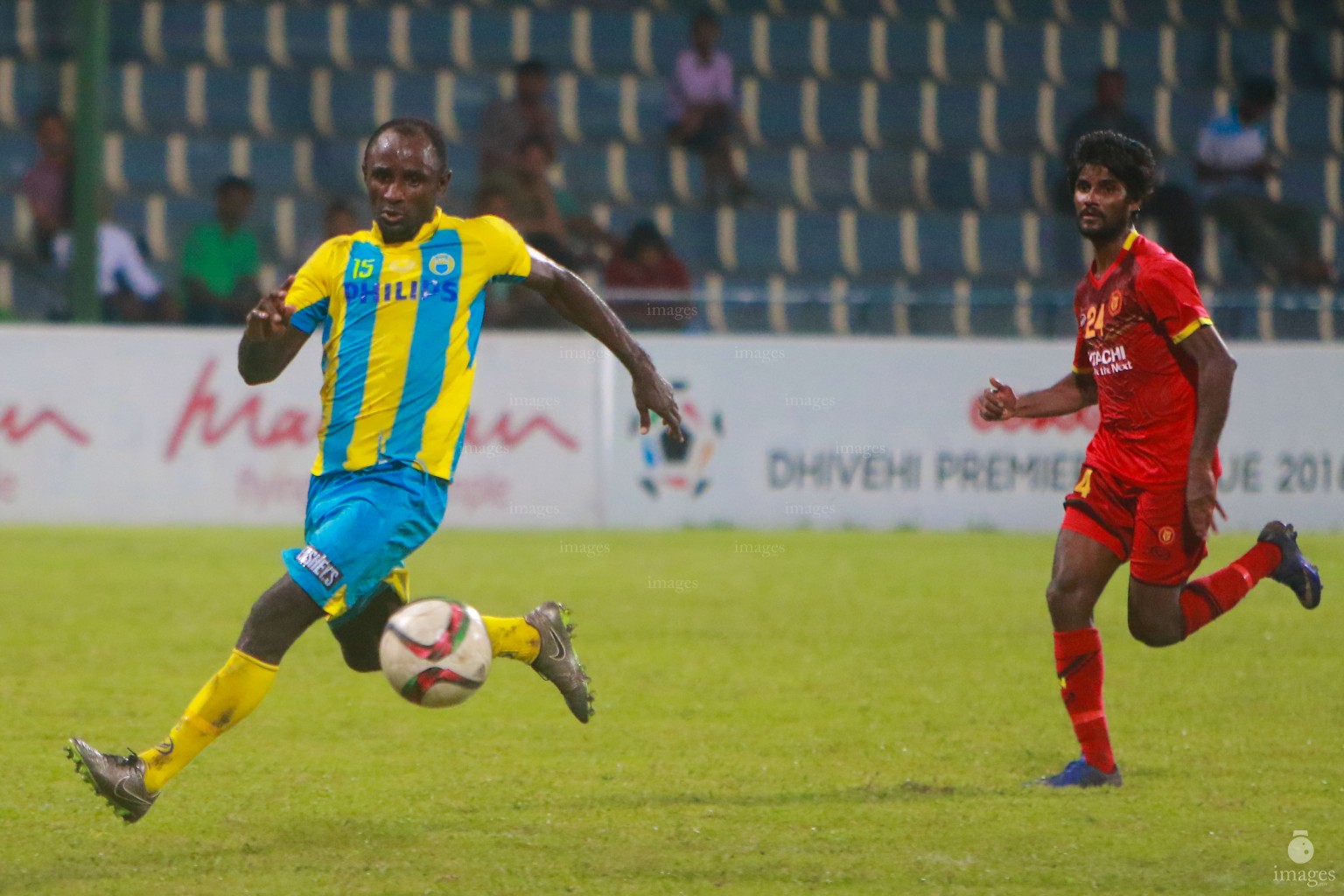 Club Valencia vs Victory Sports Club in Ooredoo Dhivehi Premier League 2016 Male', Monday, 4 July 2016. (Images.mv Photo: Abdulla Abeedh)